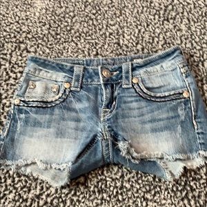 Miss me women’s jean shorts.